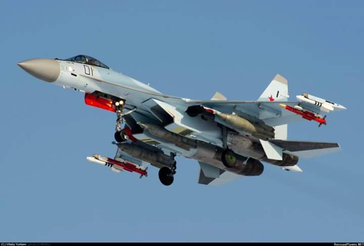 Tên lửa không đối không tầm trung R-77 của tiêm kích Su-35 và tên lửa không đối không tầm cực xa R-37 trang bị trên tiêm kích MiG-31 của Không quân Nga đã hoàn toàn làm chủ ưu thế trên chiến trường Ukraine. Bất kỳ máy bay chiến đấu nào của Ukraine dám cất cánh, đều có thể bị bắn hạ nhanh chóng. 