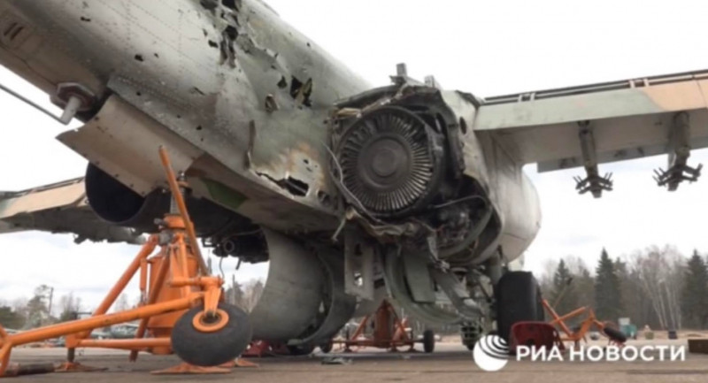 Loại chiến đấu cơ bị bắn hạ nhiều nhất trên chiến trường Ukraine cũng chính là cường kích Sukhoi Su-25 Grach (Frogfoot); đây là mẫu máy bay chiến đấu phản lực cận âm, một chỗ ngồi, hai động cơ được phát triển dưới thời Liên Xô bởi công ty chế tạo máy bay Sukhoi.