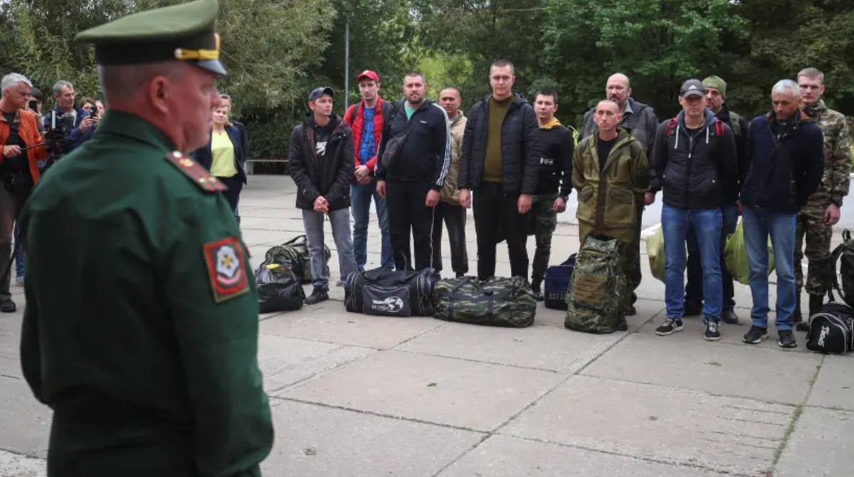 Đánh giá thành tích hiện tại của quân đội Nga trên chiến trường Ukraine, có lẽ không cần quá nhiều quân. Nên nhớ đợt điều động đầu tiên vào mùa thu năm ngoái, Quân đội Nga tăng thêm khoảng 300.000 quân, nên giảm năm nay sẽ hợp lý hơn. 