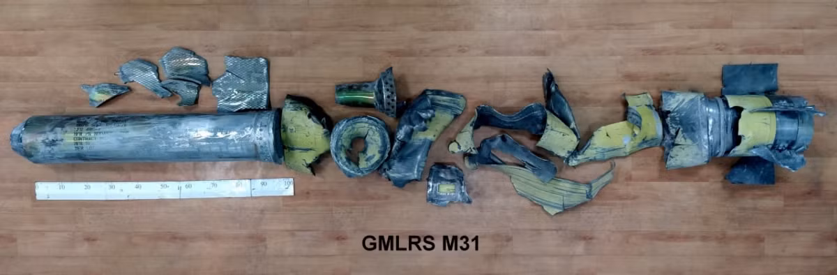 Trong các bức ảnh được giới thiệu, người xem có thể thấy mảnh vỡ của một tên lửa M31 đã phát nổ một phần; trong khi các nguồn tin khác cho biết, ít nhất có ba tên lửa nữa không phát nổ, đã được phía Nga thu giữ; rất có thể là để nghiên cứu.