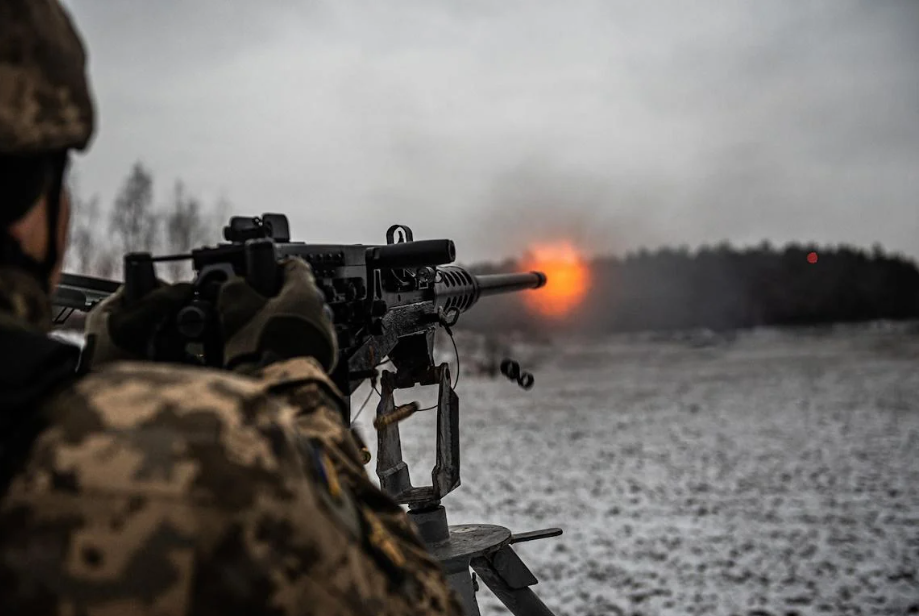 Cái gọi là chiến thuật tấn công sâu của Quân đội Nga có nghĩa là khi tấn công toàn diện, trước tiên họ sẽ đưa lực lượng thăm dò đi trước, sau đó tìm kiếm những lỗ hổng của Quân đội Ukraine trong tuyến phòng ngự.