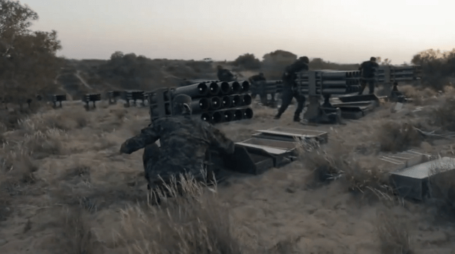 Tất nhiên, bệ phóng tên lửa của Hamas không phải là loại Type 63 do Trung Quốc sản xuất, bởi vì số lượng ống phóng tên lửa của Hamas đã lên tới 15 cho mỗi khẩu - khác với phiên bản Type 63 của Trung Quốc trước đây.