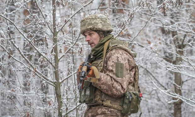 Tuy nhiên, việc tướng Drapatiy tập trung đột phá vào một phạm vi phòng thủ và phản công nhỏ, trong khi RFAF đang “bận rộn” với một khu vực rộng lớn hơn. Như vậy, trong vài ngày qua, Zelenoye Pole, Vodyanoye Vtoroye và Berezovka đã bị quân Nga tràn ngập, giúp họ mở rộng vùng kiểm soát trên đường Pokrovsk-Konstantinovka về phía đông bắc nút giao thông Malinovskaya thêm 2-3 km. 