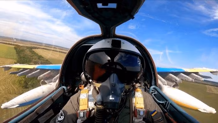 Phi cong Ukraine: Doi mat voi Khong quan Nga, chung toi bat luc