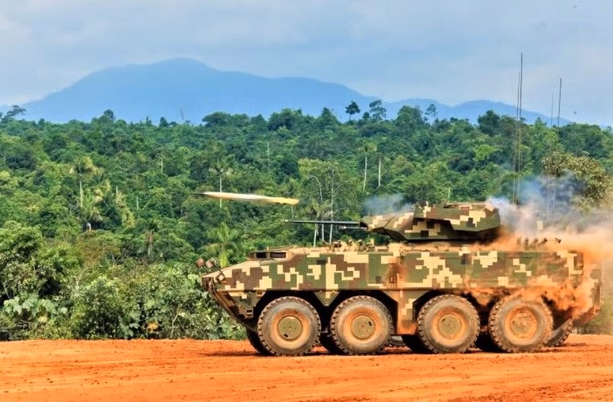 Xe bọc thép 8 bánh hơi nhẹ và nhanh, sử dụng công nghệ thép tấm + giáp composite, nên có thể thực hiện các cuộc tấn công chính xác và có khả năng cơ động tốt hơn xe bọc thép bánh xích của quân dù Nga nhiều lần. 