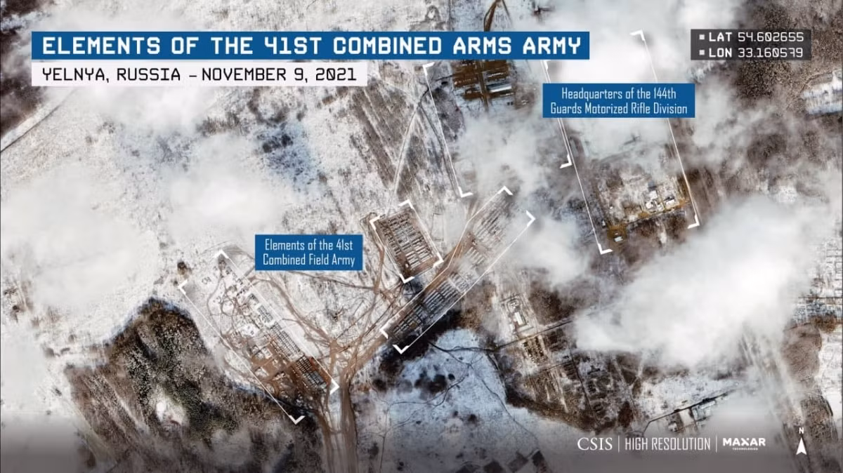 Tổng cộng, trong doanh trại quân sự của Nga có hơn 1.200 đơn vị xe tăng, nhiều hệ thống phóng tên lửa, pháo tự hành và các loại vũ khí, trang thiết bị quân sự khác. Theo các nhà phân tích phương Tây, doanh trại dã chiến này, nằm cách biên giới với Ukraine 100-200 km và có thể nhanh chóng cơ động đến khu vực chiến sự.