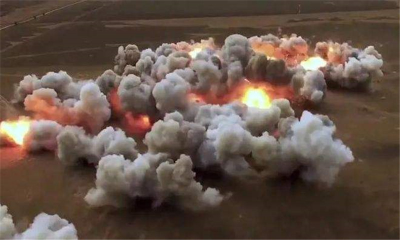 Do chiến trường Ukraine rộng lớn, với khả năng hiện tại của Quân đội Nga, dù có hoàn thành việc bao vây cũng vô ích. Bốn tháng sau khi xung đột Nga-Ukraine bùng nổ, ngoại trừ thành công bao vây Mariupol, Quân đội Nga vẫn chưa bao vây được quân Ukraine trên các hướng khác.