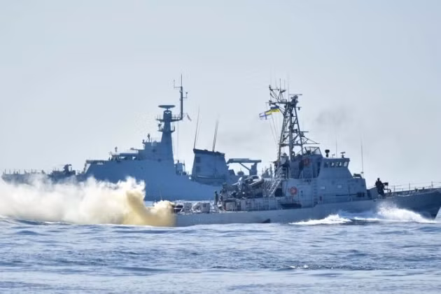 Ngoài nguy cơ bắt đầu các cuộc chiến toàn diện ở Donbass, quân đội Ukraine còn mở các hành động khiêu khích đe dọa đến các cuộc đụng độ với Nga và ở Biển Azov.