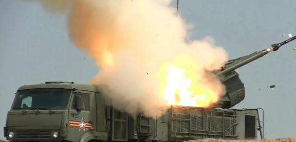 Tại khu vực Nikolaev, một radar của hệ thống phòng không S-300 cũng như hệ thống phòng không Buk-M1 bị phá hủy và tại khu vực Kharkov, một radar trinh sát pháo binh AN/TPQ-64 của Quân đội Ukraine cũng bị phá hủy.