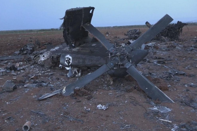 Không quân tiêm kích Nga cũng đã bắn hạ một trực thăng vũ trang Mi-24 của Quân đội Ukraine trên khu vực Kherson. Lực lượng phòng không mặt đất của Nga cũng đã bắn rời một máy bay cường kích Su-25 của Ukraine ở khu vực Ugledar thuộc Donetsk. 