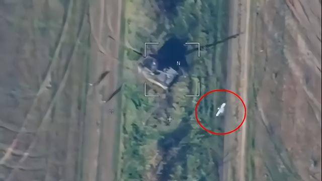 UAV Lancet có thể coi là loại tên lửa hành trình mới nhất của Nga, được gọi là "tiểu liên AK-47 bay" hay "mìn bay", được phát triển và sản xuất bởi Tập đoàn Hàng không ZALA, một công ty con của công ty tập đoàn "Kalashnikov" của Nga. Vào ngày 25/6/2019, UAV Lancet đã được công bố lần đầu tiên tại Diễn đàn Công nghệ Quân sự Quốc tế "Army-2019". được tổ chức tại Kubinka, thủ đô Moscow của Nga.