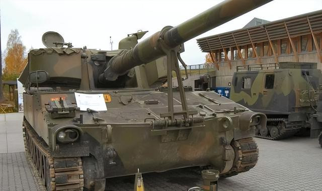 Nhưng trên thực tế, pháo tự hành M109A3GN không còn được coi là một loại lựu pháo tự hành tiên tiến nữa. Tầm bắn của nó bị hạn chế, hệ thống điều khiển hỏa lực lạc hậu và số lượng pháo mà Na Uy viện trợ cho Quân đội Ukraine cũng có hạn. Loại pháo tự hành này đã bị phá hủy dần trong cuộc chiến tàn khốc đang diễn ra.