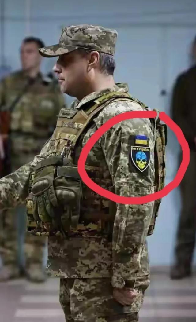 Theo các nguồn tin, chính quyền Kiev đã xây dựng lại Tiểu đoàn Azov ở vùng Kharkov, sau khi Quân đội Nga phá bỏ căn cứ địa của Tiểu đoàn Azov ở Nhà máy thép Azovstal tại Mariupol. Theo một số nguồn tin, Chính quyền Ukraine coi Tiểu đoàn Azov là lực lượng chiến đấu quan trọng, trước cuộc tấn công của Quân đội Nga. 