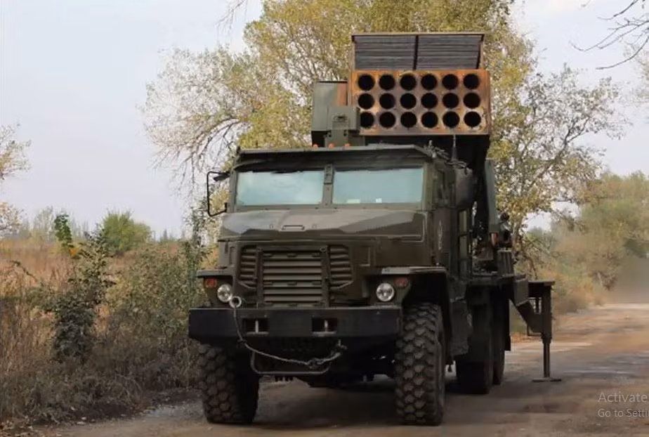 Theo truyền thông Đức đưa tin, Quân đội Nga đã điều 42 bệ phóng tên lửa nhiệt áp TOS-3 mới nhất ra tiền tuyến để chuẩn bị cho cuộc chiến tranh hủy diệt. Cùng với đó, lực lượng không quân chiến thuật Nga đã thả hàng loạt bom dẫn đường xuống mặt Kharkov, gây thương vong nặng nề cho Quân đội Ukraine.