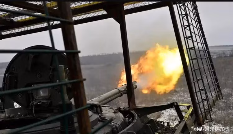 Tuy nhiên, Quân đội Ukraine đang tích cực xây dựng tuyến phòng thủ mới ở phía tây, lợi dụng các chướng ngại vật tự nhiên như các điểm cao, sông ngòi để kéo dài đến khu vực cứ điểm Ocheretyne ở phía bắc. Như vậy Quân đội Nga sẽ gặp khó khăn lớn hơn khi tiếp tục tiến quân.