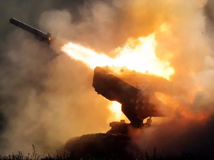 Ông Hambling coi pháo nhiệt áp TOS-1 là mối đe dọa nghiêm trọng đối với các ý định phản công cũng như phòng ngự của Ukraine. Ông định nghĩa pháo nhiệt áp TOS-1 của Nga là hiệu quả và mạnh mẽ vì đạn nhiệt áp có khả năng gây thiệt hại nghiêm trọng cho quân đội hoặc cơ sở hạ tầng của Ukraine.