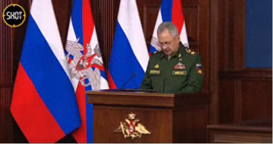 Từ ngày 14 đến 20/12, Tổng thống Nga Putin, Bộ trưởng Quốc phòng Nga Shoigu và Bộ Tổng tham mưu Quân đội Nga đều đưa ra các báo cáo về tình hình “các hoạt động quân sự đặc biệt” trong các bài phát biểu thường niên của mình.