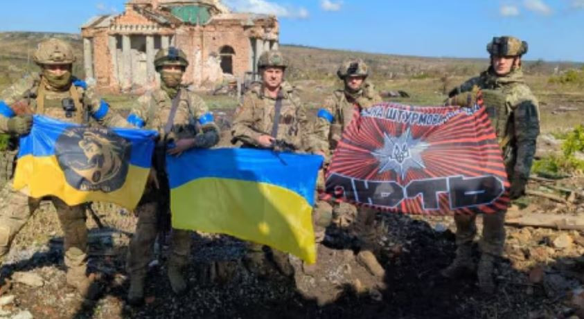 Việc chiếm được ngôi làng Klishchiivka cũng là tất cả những gì của Quân đội Ukraine trong cuộc phản công mùa hè năm ngoái. Trên thực tế, làng Klishchiivka là khu vực vùng xám, thay đổi chủ nhiều lần.