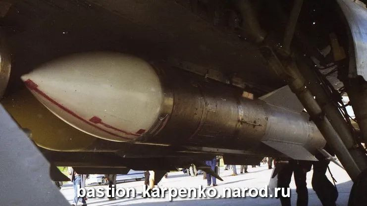 Vào tháng 10/2020, Trung tâm báo chí của Bộ Quốc phòng Nga, đã chiếu một đoạn video của Trung tâm thử nghiệm bay nhà nước Nga (GLITs), về chiếc máy bay chiến đấu Su-35S phóng tên lửa R-37M, được cho là diễn ra từ tháng 4/2020.