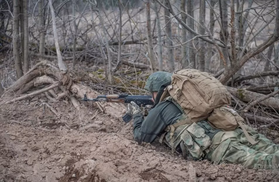 Theo một số thông tin từ truyền thông Ukraine, hiện quân Ukraine đang tập trung trong xưởng lớn nhất, nơi họ đang cố gắng tổ chức phòng thủ. Tổng tư lệnh Quân đội Ukraine, Tướng Syrsky trả lời “không” với mọi yêu cầu của AFU rời khỏi nhà máy.