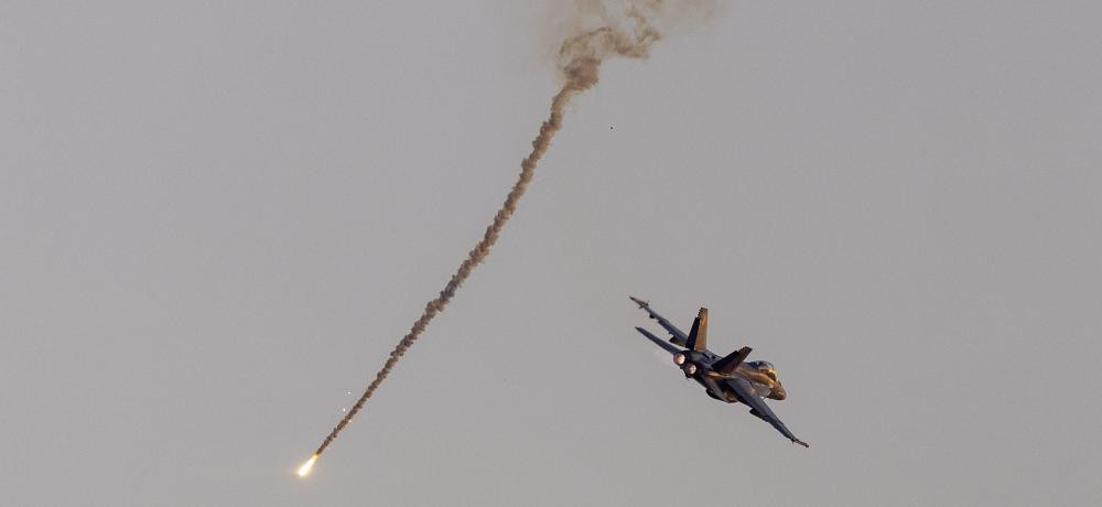 Ngoài ra, khả năng vượt qua nhiễu điện tử của Quicksink, còn gửi đi một thông điệp mạnh mẽ tới bất kỳ đối thủ tiềm tàng nào và khẳng định triết lý mới, chiến tranh hiện đại không còn chỉ diễn ra bằng xe bọc thép và máy bay nữa, mà bằng các công nghệ kết hợp giữa tính đổi mới và khả năng thích ứng. 