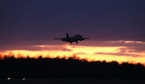 Thậm chí, trong nhiều trường hợp các phi công của Nga phải dùng bản đồ giấy và chấm toạ độ thủ công, để tránh việc bị gây nhiễu hay áp chế. Điều này, ít nhiều ảnh hưởng tới hiệu quả của hoả lực đường không, chưa kể tới việc không quân Nga chủ yếu sử dụng bom không dẫn đường.