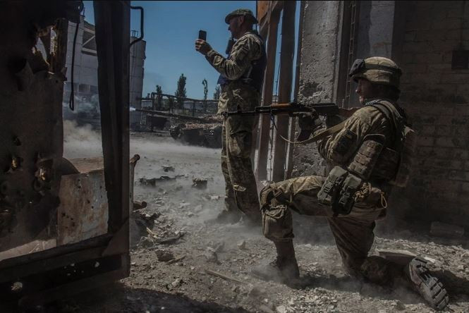 Phía Nga cho rằng, đứng trước tình hình hiện tại, bản thân Ukraine không có giải pháp chiến thuật phù hợp và chỉ có thể mắc sai lầm hết lần này đến lần khác.