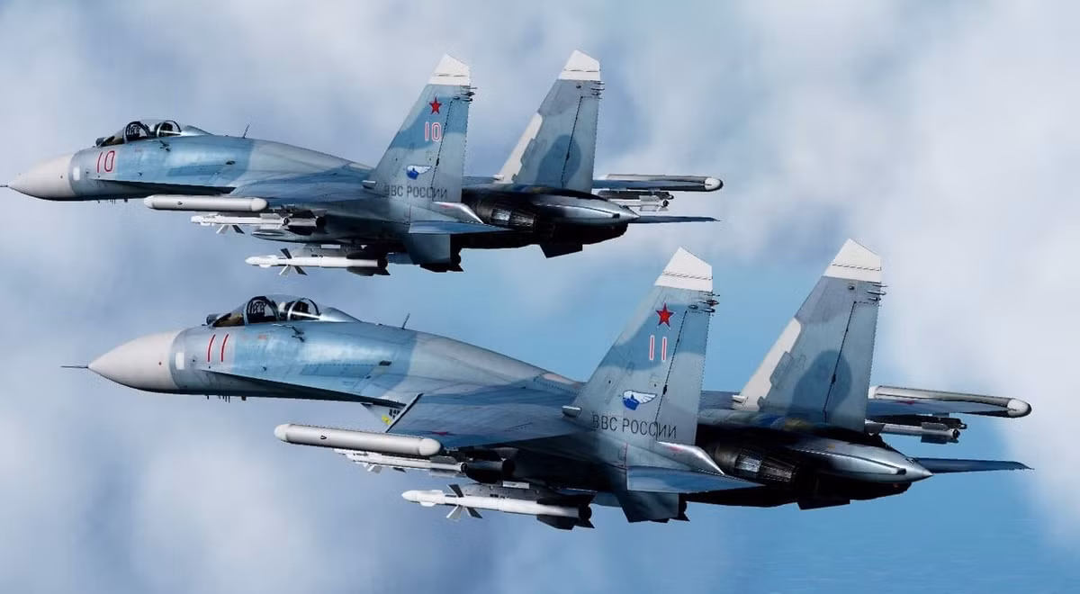 Không quân Nga đã xuất kích hai máy bay chiến đấu Su-27 cất cánh từ Căn cứ Không quân Belbeck ở Sevastopol trên bán đảo Crimea, để đánh chặn UAV của Mỹ. Quan sát từ vị trí của radar quang điện trên mũi, có thể đó là chiếc Su-27SM mới được Nga nâng cấp.