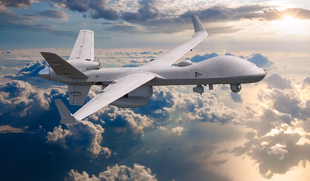 Khác biệt lớn nhất về ngoại hình là hệ thống động lực của MQ-9A ER sử dụng cánh quạt bốn lá, thay vì cánh quạt ba lá ban đầu; lượng nhiên liệu trong máy bay và việc lắp đặt các cánh nhỏ đã tăng thời gian bay tối đa của UAV MQ-9A ER từ 27 giờ lên 34 giờ. 