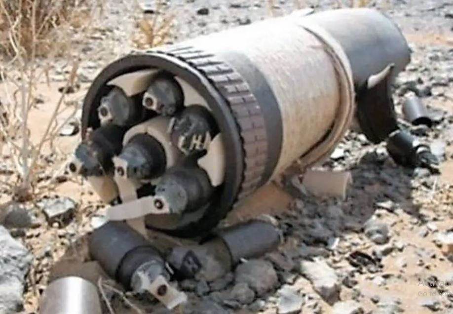 Các nhà phân tích cho rằng, nếu quả thực đạn pháo M483A1 do Mỹ sản xuất đã xuất hiện ở Ukraine, thì điều này có thể có nghĩa là Mỹ đã thay đổi một số chính sách nhất định, trong đó có việc cung cấp đạn chùm cho Quân đội Ukraine, nhưng là loại đạn chùm cũ, tỷ lệ lỗi là dưới 2,35%. Đạn pháo chùm M483A mới rõ ràng không nằm trong phạm vi này. 