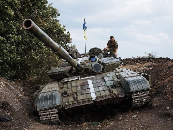 Theo thông tin, tại một số khu vực, các đơn vị của Quân đội Ukraine buộc phải di chuyển gần một km về phía Tây, để không phải chịu đòn tấn công của các đơn vị dân quân thuộc nước cộng hòa tự xưng Donbass. Thông tin này cũng được xác nhận bởi đại diện của cả hai bên xung đột.