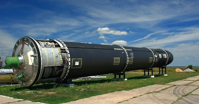 Sau khi số đầu đạn hạt nhân của Ukraine được đưa đến Mỹ, chúng được chuyển đổi thành các thanh nhiên liệu hạt nhân và bán cho các nhà máy điện hạt nhân. Ukraine đã nhận được 1 tỷ USD bán các đầu đạn hạt nhân này.