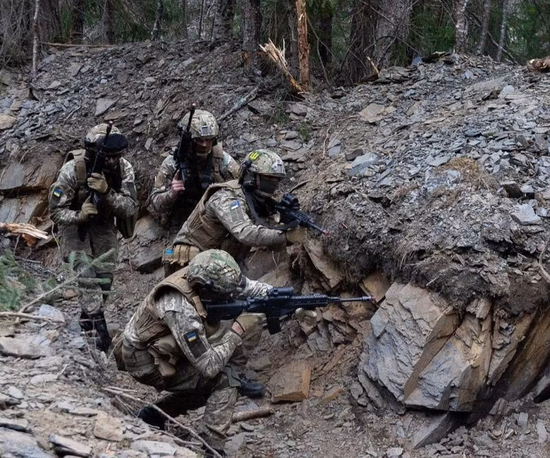 Khi một lượng lớn lực lượng chiến đấu tinh nhuệ đã cạn kiệt, buộc quân đội Ukraine phải điều động các lực lượng dự bị chiến lược ra chiến trường. Đây là điểm quan sát rất đáng được quan tâm. 