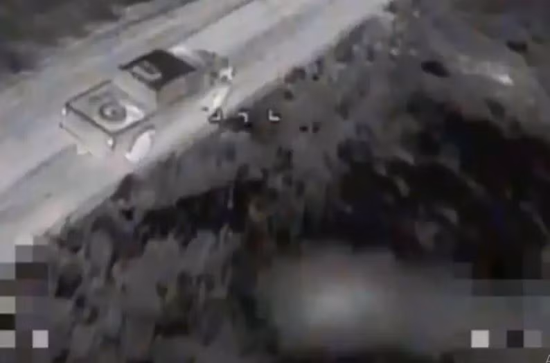 Cho dù điều này có đúng hay không, thì việc Quân đội Ukraine tiếp tục tăng viện đến hướng Kursk vẫn đang được tiến hành khẩn trương; điều này được xác nhận bởi các nguồn tin của Ukraine. Phía bên Nga cũng tiếp tục tung quân tiếp viện vào Kursk, trong khi lực lượng không quân chiến thuật hoạt động “hết công suất”.