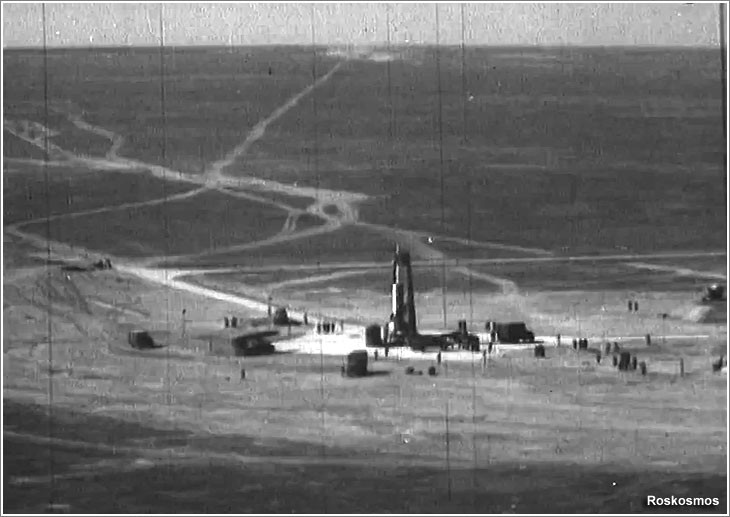 Từ năm 1947 đến năm 1957, đây là nơi duy nhất Liên Xô thử nghiệm các tên lửa liên lục địa tầm ngắn, tầm trung, tên lửa hành trình, tổ hợp phòng không cũng được thử nghiệm tại đây. Ở Kapuskin Yar có những hầm phóng tên lửa, có thể mang đầu đạn hạt nhân, và có thể tấn công bất kỳ nơi nào ở châu Âu trong vòng 20 phút.