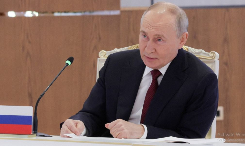 Trong khi đó, sau hội nghị thượng đỉnh Tổ chức Hiệp ước An ninh Tập thể (CSTO), trong cuộc họp báo, Tổng thống Nga Putin cho biết, “Mọi thứ đều có thể xảy ra trong ngày”; khi ông không loại trừ khả năng một cuộc tấn công bằng tên lửa Oreshnik vào các trung tâm ra quyết định ở Kiev và sẽ được thực hiện vào hôm nay.