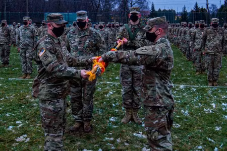 Theo Bộ Quốc phòng Nga, trong những ngày tới, Quân đội Nga sẽ tăng cường lực lượng tình báo, trinh sát; tiêu diệt ngay lập tức từ xa những đơn vị “tình nguyện quốc tế (Nga gọi là lính đánh thuê)”, đến Ukraine chiến đấu cùng với Quân đội Ukraine, bất kể là họ mang quốc tịch nước nào.