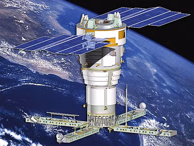 Để nâng cao hiệu quả chiến đấu, những vệ tinh trinh sát tình báo điện tử như Lotos-S1 và UAV trinh sát cung cấp thông tin tình báo kịp thời cho quân đội Nga; hệ thống vệ tinh và các phương tiện thông tin liên lạc khác, đảm bảo thông tin liên lạc chiến trường của quân đội Nga.