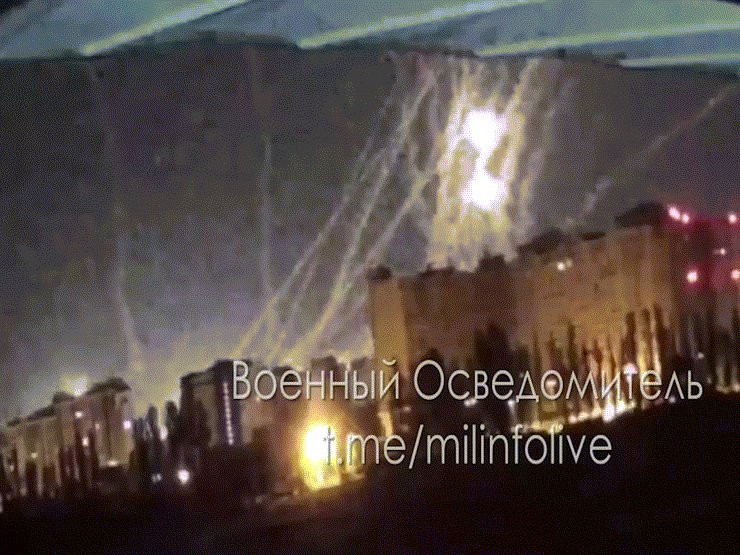 Có thể theo suy nghĩ của người Mỹ, tên lửa Patriot dù đắt tiền nhưng được miễn phí, thì sẽ không được người Ukraine trân trọng; nhưng nó đồng nghĩa với việc Mỹ sẽ tiêu tốn một lượng lớn vật tư chiến tranh. Rõ ràng, Mỹ không thể để Ukraine tiêu hao như vậy. 