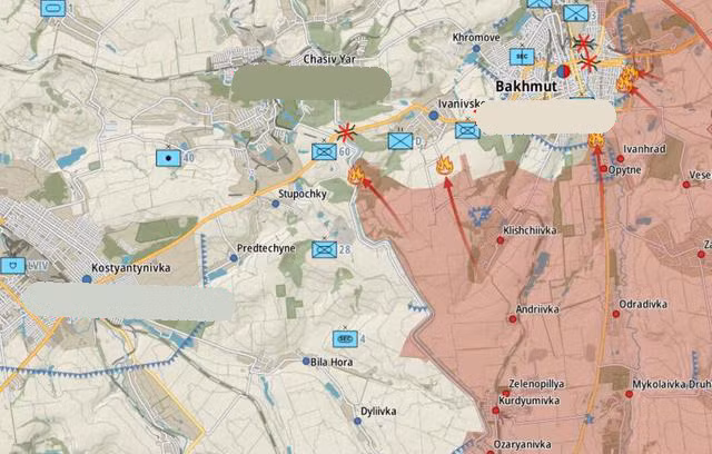 Ở phía nam Bakhmut, cách chưa đầy 10 km về phía tây là Konstantinovka, có diện tích tương đương với Bakhmut; chỉ 3 km về phía bắc là Chasov Yar. Thị trấn nhỏ duy nhất trước mặt Wagner trên khu vực phía Nam Bakhmut là Ivanivsk, nhưng ngôi làng này nằm ở vùng đất thấp và nằm giữa vùng cao nguyên và khu vực đô thị, nên không dễ bị tấn công.