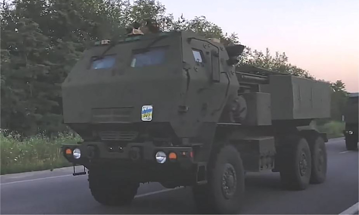 Trong cuộc săn lùng các kho đạn tên lửa HIMARS này, quân đội Nga đã sử dụng không quân phá hủy một kho cất trữ 100 quả tên lửa HIMARS. Nếu số đạn này, để tấn công quân đội Nga, tổn thất chắc chắn sẽ rất lớn. Nếu trong tương lai, các kho đạn thường xuyên bị phá hủy, việc này sẽ khiến quân đội Ukraine sẽ rất khó khăn trong việc tổ chức tập kích bằng hỏa lực vào quân Nga. 