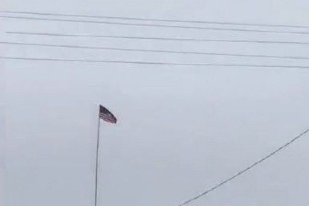 Mặc dù chất lượng quay video thấp, nhưng người xem có thể thấy lá cờ Mỹ được cắm gần Donetsk; điều này cho thấy tình hình đang có dấu hiệu leo thang nghiêm trọng. Hiện phía Nga chưa đưa ra bình luận nào về thực tế sự xuất hiện của lính đánh thuê Mỹ ở Donbass.