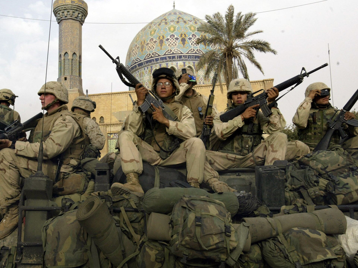 Chỉ trong vòng hơn 1 tháng diễn ra chiến dịch "Tự do Iraq", đã có từ 7.600-10.800 quân chính phủ của Tổng thống Saddam thiệt mạng, trong khi quân đội Mỹ chỉ chết 262 người. Cuộc chiến này một lần nữa chứng minh rằng, công nghệ là trụ cột quan trọng, của sự phát triển quân sự hiện đại và sức mạnh quân sự.