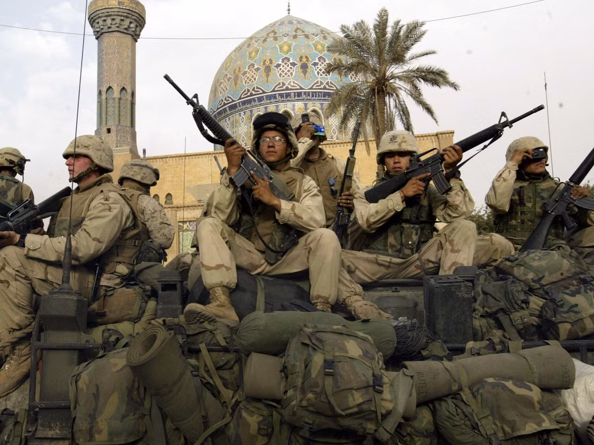 Chỉ trong vòng hơn 1 tháng diễn ra chiến dịch "Tự do Iraq", đã có từ 7.600-10.800 quân chính phủ của Tổng thống Saddam thiệt mạng, trong khi quân đội Mỹ chỉ chết 262 người. Cuộc chiến này một lần nữa chứng minh rằng, công nghệ là trụ cột quan trọng, của sự phát triển quân sự hiện đại và sức mạnh quân sự.