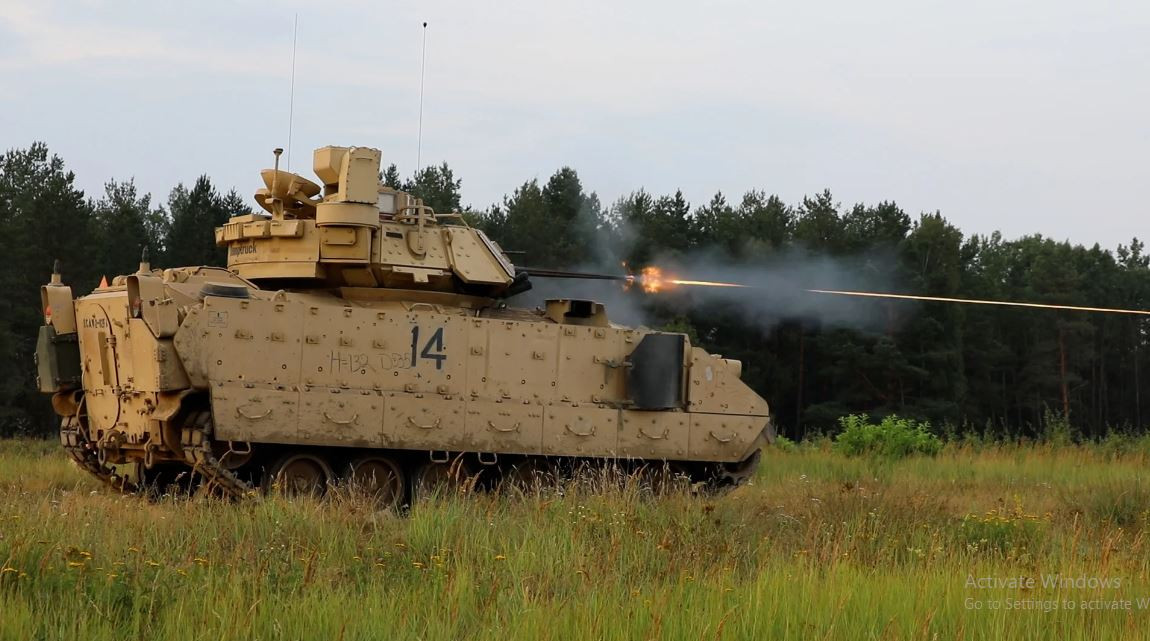 Nguyên nhân chính là trong khoảng hơn chục năm trở lại đây, hầu hết các cuộc chiến mà quân đội Mỹ tham gia đều chiếm ưu thế trên không, khiến lực lượng mặt đất ít được sử dụng. Tuy nhiên, xung đột giữa Nga và Ukraine lại khác, quân đội Ukraine gặp khó khăn trong việc kiểm soát sức mạnh không quân.