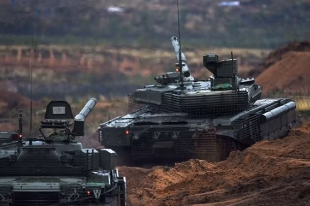 Vào chiều ngày 5/3, người phát ngôn Bộ Quốc phòng Nga Igor Konashenkov cho biết: “Lực lượng dân quân của Cộng hòa Nhân dân Donetsk (tự xưng), tiếp tục thắt chặt vòng vây xung quanh thành phố Mariupol”.