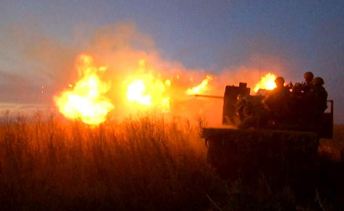 Thông tin thứ ba là Quân đội Nga đã nối lại cuộc tấn công ở khu vực Kupyansk, nhưng vẫn còn hạn chế về quy mô và có lẽ vẫn đang trong giai đoạn “hỏa lực chuẩn bị”. Một nguồn tin phương Tây cho rằng, Ukraine có thể chủ động sơ tán khỏi Kupyansk trong vòng 3 tháng tới.