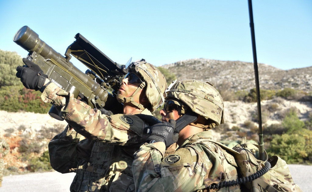 Theo thông tin do Bộ Quốc phòng Mỹ cung cấp, xác suất trực thăng Ukraine bị tiêu diệt bởi hệ thống tên lửa phòng không di động Stinger, trong số các tổ hợp phòng không vác vai, được cung cấp trước đây cho nhu cầu của Quân đội Ukraine, là cực kỳ thấp. 