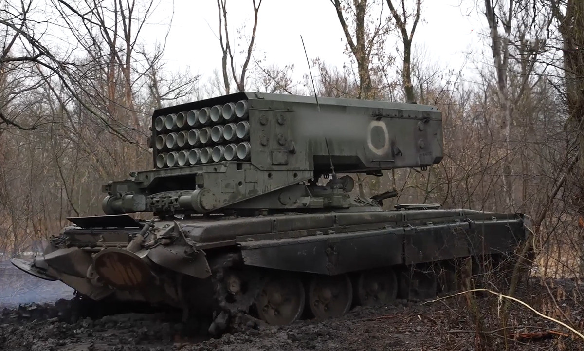 Phong cách chỉ huy chiến đấu của Tướng Mordvichev cũng rất rõ ràng, không chỉ có tác phong chỉ huy quyết đoán, mà còn giỏi tung ra những “đòn nặng”; ví dụ ở chiến trường Avdiivka, Tướng Mordvichev thẳng tay sử dụng pháo nhiệt áp cũng như bom hạng nặng tấn công trận địa của quân Ukraine. 