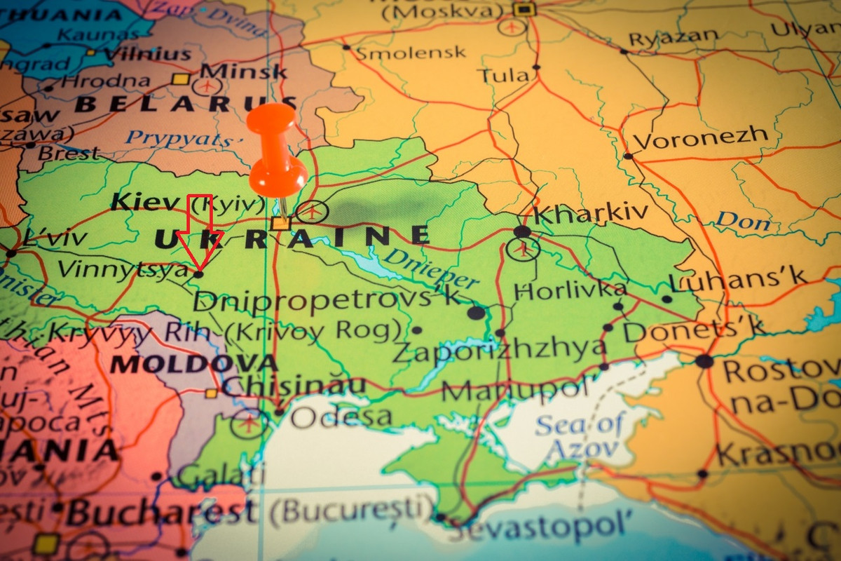 Hiện nay trên phần lãnh thổ Ukraine chỉ còn một sân bay Vinnitsa còn có thể hoạt động được, nhưng đã ngừng hoạt động khoảng một ngày trước, có lẽ là sân bay cuối cùng còn sót lại của Không quân Ukraine.